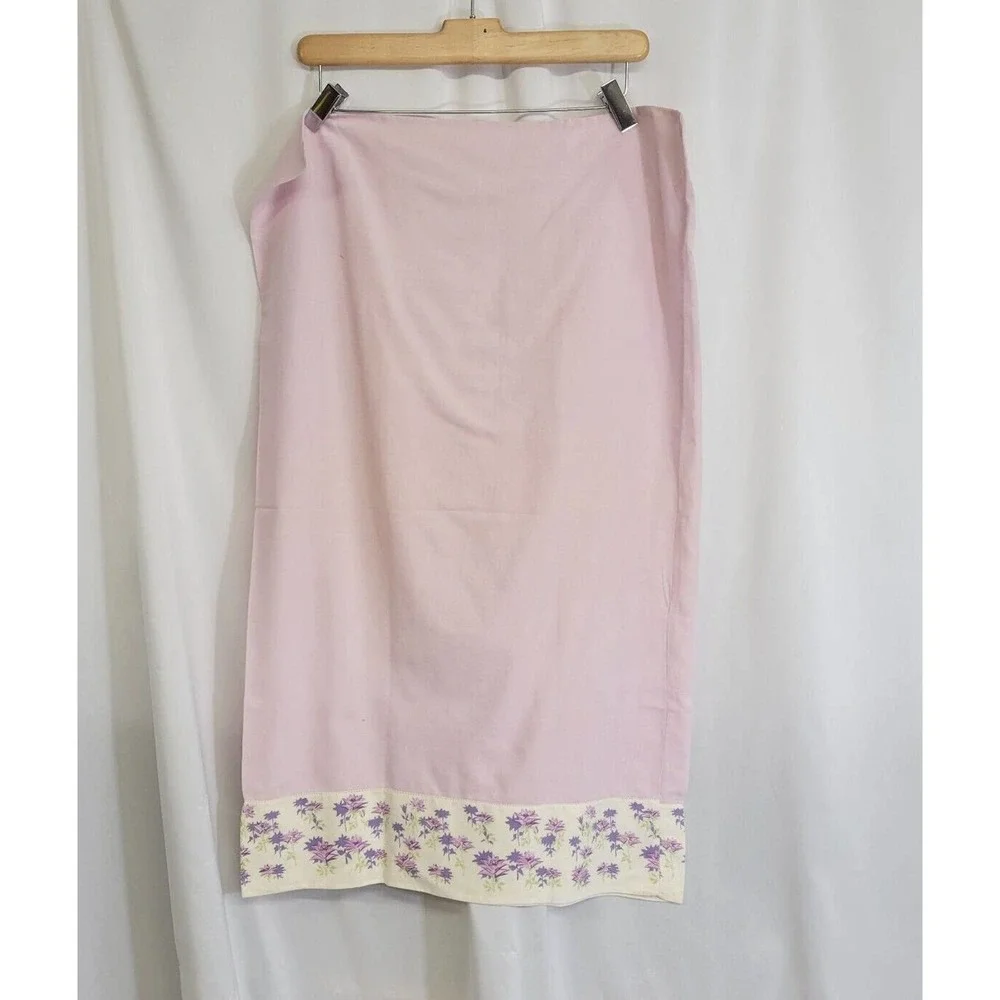 Vintage Light Purple Floral Edge/Trim 19